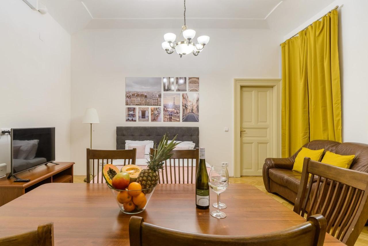 פראג Cozy Apartment Near Stefanikuv Most מראה חיצוני תמונה